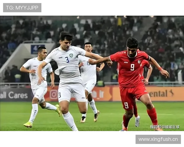 《雨中对决：欧洲杯经典战役回顾》的足球赛事历史与精彩时刻分析