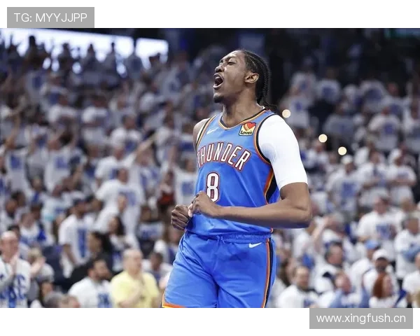 杰伦·威廉姆斯挡拆创高效得分，提升球队关键时刻攻击力